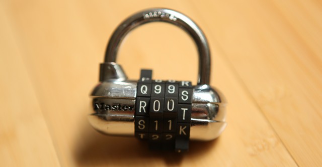 Master_lock_with_root_password